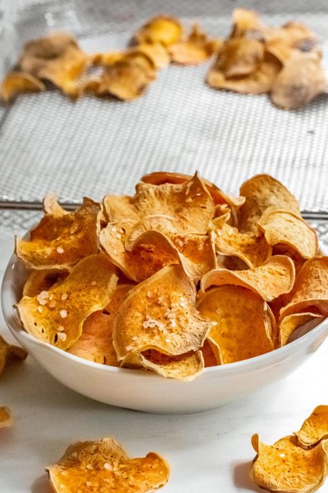 Apple Chips In Oven, Air Fryer Sweet Potato Chips, Deep Fried French Fries, Apple Chips Recipe, Sweet Potato Chips Baked, French Toast Bites, Soft Peanut Butter Cookies, Healthy Snack Alternatives, The Best Snacks