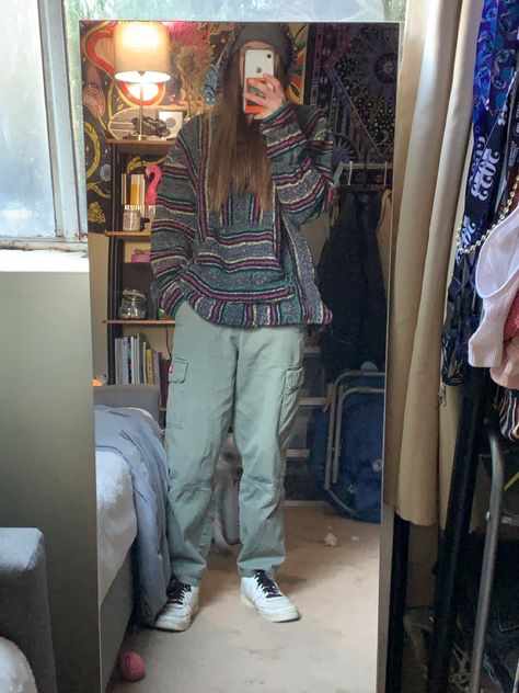 Grey beanie, drug rug hoodie, olive dickies cargos, white hightops Grey Beanie Outfit, White Hightops, Lightning Thief, Beanie Outfit, Fashion Goals, Chill Fits, Grey Beanie, Summer Fits, Artist Style