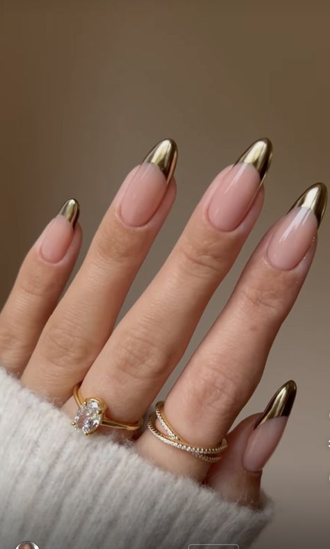 Chrome Nails Silver, Black Chrome Nails, Red Chrome Nails, Oval Nails Designs, Gold Chrome Nails, Mauve Nails, Chrome Nail Art, Chrome Nails Designs, Shellac Nails