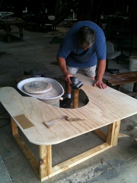 When I attended the Greg Daly workshop hosted by the Coastal Claymakers in Coffs Harbour at the TAFE, I was gobsmacked by the wonderful throwing area and the tables they had constructed.  Such a wonderful work area! The tables surrounding the wheels provided a really convenient workspace that fit right around the wheel. So…remember that … … Continue reading → Pottery Wheel Table, Diy Pottery Wheel, Wheel Table, Ceramic Tools, Pottery Workshop, Ceramic Workshop, Clay Studio, Tanah Liat, Ceramic Techniques