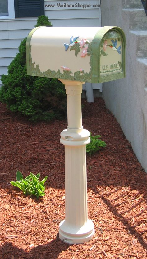 Funky Mailbox Ideas, Fun Mailbox Ideas, Creative Mailbox, Diy Mailbox Ideas Creative, Shabby Chic Mailbox Ideas, Old Mailbox Ideas, Cottage Style Mailboxes, Vintage Mailbox Ideas, Painted Mailbox