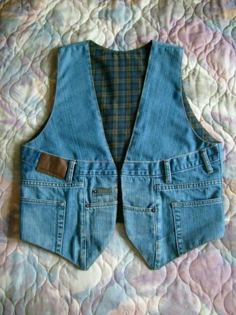 Denim Vest From Old Jeans, Diy Denim Vest From Jeans, Jean Vest Pattern, Denim Vest Sewing Pattern, Old Jeans Diy Clothes, Diy Old Jeans Refashioning, Jacket From Old Jeans, Denim Vest Diy, Diy Denim Vest