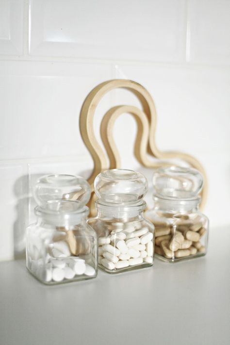 Vitamin Storage, Bathroom Organization Countertop, Apartment Organization, Rustic Storage, Room Shelves, Glass Canisters, Simple Bathroom, Shower Design, Styling Ideas