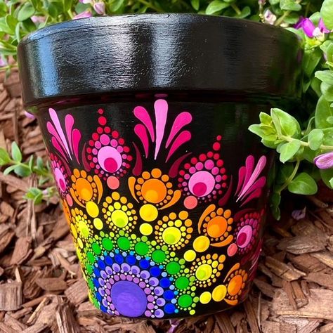 I created this rainbow mandala terra cotta pot using this 19 Piece Mandala Dotting Tool Set (see paid link). 🌈 Mandala Pot, Mandala Dotting Tools, Mandala Dotting, Mosaic Art Diy, Rainbow Mandala, Flower Pot Art, Terra Cotta Pot, Mandala Painted Rocks, Plant Pot Diy