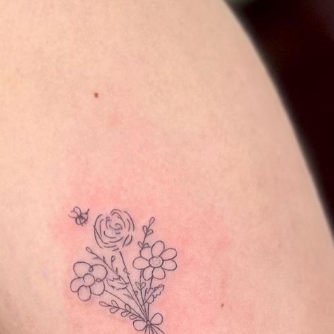 Flower Tattoos Drawn By Family, Flower Bouquet Tattoo Drawn By Family, Family Bouquet Of Flowers Tattoo, Family Drawn Flower Tattoo, Family Drawn Tattoo, Fine Line Bouquet Tattoo, Tattoo Bouquet, Bee And Flower Tattoo, Tiny Bouquet