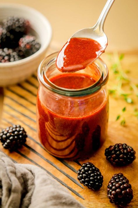 Blackberry Balsamic Vinaigrette - Crave-Worthy Blackberry Vinaigrette, Raspberry Vinaigrette Recipe, Roasted Pepper Recipes, Blackberry Balsamic, Balsamic Vinaigrette Recipe, Salad Dressing Container, Coffee Creamer Recipe, Italian Chopped Salad, Creamer Recipe