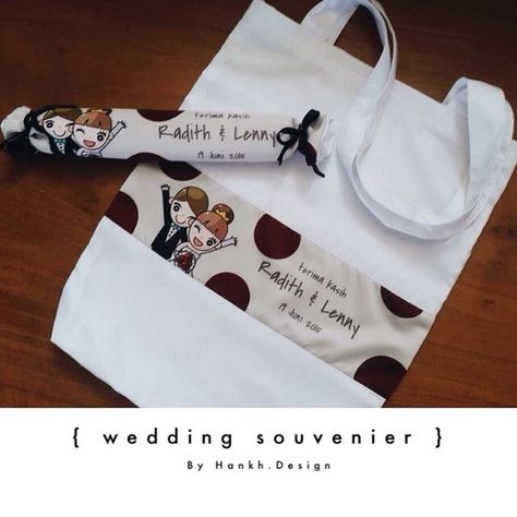 Tote Bag Wedding Souvenir, Custom Totes, Wedding Tote Bag, Wedding Souvenir, Wedding Tote, Feminine Chic, Wedding 2015, Wedding Souvenirs, String Bag