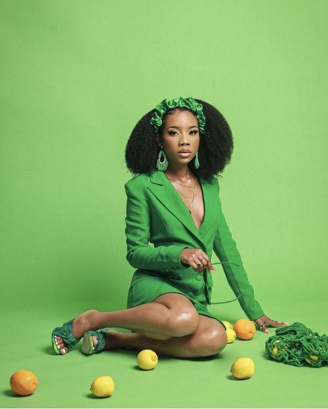 Green Studio Photoshoot, Green Photoshoot Black Women, St Patricks Photoshoot, Monochromatic Photoshoot, Green Photoshoot, Princess Tiana Birthday Party, Green Monochromatic, Tiana Birthday Party, Princess Tiana