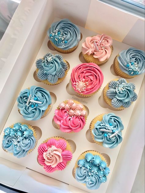 Blue And Pink Cupcake Ideas, Pink And Blue Cupcakes, Pink Blue Cupcakes, Pink And Blue Wedding Cupcakes, Pink And Blue Cupcakes Birthday, Pink And Blue Frosting Cupcakes, Professional Cupcakes, Pink And Blue Desserts Gender Reveal, Easy Cupcakes Decoration