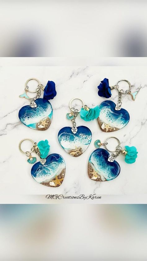 Ocean Keychain, Seni Resin, Beach Keychain, Keychain With Tassel, Accessories Beach, Epoxy Resin Diy, Resin Crafts Tutorial, Resin Art Painting, Diy Resin Projects