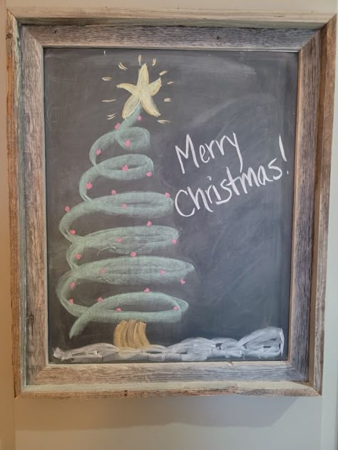 Chalkboard Art For Christmas, Holiday Chalkboard Art Christmas, Chalkboard Art Christmas Easy, Xmas Chalkboard Ideas, Winter Chalkboard Art Easy, Chalkboard Christmas Art, Christmas Chalk Art Ideas, Christmas Chalk Art Easy, Monthly Chalkboard Ideas