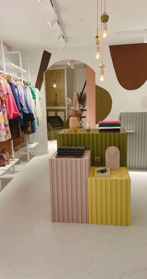 Shop Design Ideas Retail, Bold Retail Design, Mid Century Retail Store Design, Tiny Retail Space Design, Fun Retail Store Design, Colorful Store Display, Colourful Retail Design, Retro Retail Store Design, Retail Seating Area