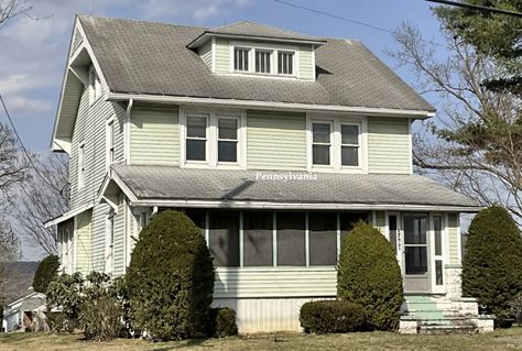 https://oldhousesunder50k.com/?p=194088
Pennsylvania home for sale. Give me a home with vintage kitchen cupboards and views, add unpainted woodwork and built-ins, and I am in heaven.
Betcha hardwood floors are under those carpets, too. The home sits on three quarters of an acre with a detached garage.


#cheap #cheapoldhome #cheapoldhomes #cheapoldhouse #cheapoldhouses #circa #home #homeforsale Philadelphia Houses, Florida Georgia, Detached Garage, Water Views, Ghost Towns, Kitchen Cupboards, Architectural Salvage, Historic Homes, Built Ins