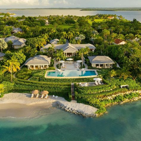 Jumby Bay Antigua, Beach Mansion, Beachfront House, Dream Beach Houses, Real Magic, Resort Design, Beach Bedroom, Dream Beach, Mansions Luxury