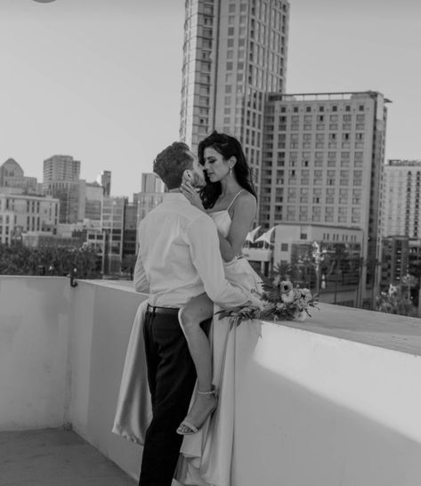 Glamorous Couple Photoshoot, Engagement Photos Glamorous, Black And White Outfit Couple Photoshoot, Downtown Rooftop Engagement Photos, Engagement Photos Outfits Elegant, Engagement Photoshoot Ideas Vintage, Vintage Classic Engagement Photos, Modern Romantic Engagement Photos, Retro Elopement Photoshoot