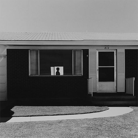 "Colorado Springs, Colorado" (1968) | Art21 | PBS - Robert Adams Robert Adams Photography, Lewis Baltz, Ralph Gibson, New Topographics, Robert Adams, William Eggleston, Vivian Maier, Getty Museum, New West