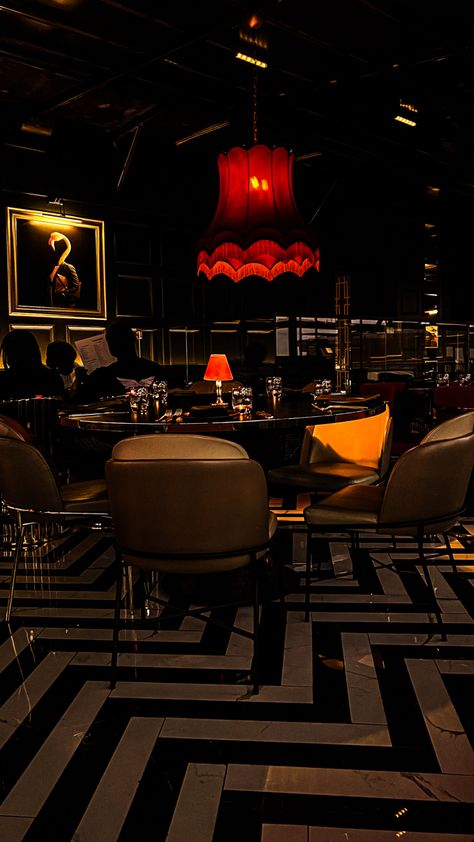 #restaurant #london #nightluxe #nightlife #dubai Dubai Nightlife Aesthetic, Dubai Restaurant, Dubai Nightlife, Restaurant Steak, Bar Aesthetic, Restaurant London, Cute Little Animals, Restaurant Design, Aesthetically Pleasing