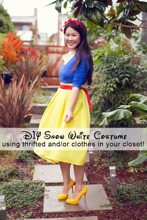 DIY Snow White Costume - using thrifted and/or clothes in your closet Diy Snow White Costume, Minnie Mouse Costume Diy, Starbucks Halloween Costume, Rapunzel Halloween Costume, Creative Halloween Costume Ideas, Snow White Halloween Costume, Costume Ideas For Halloween, Yellow Midi Skirt, Diy Snow