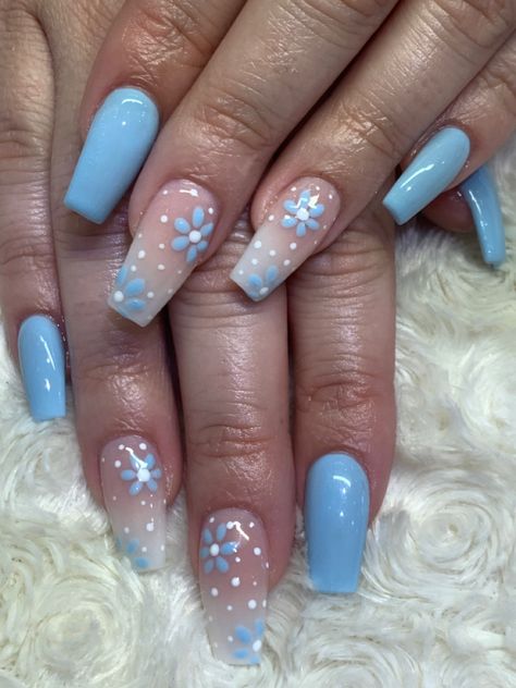 Powder Blue Nails, Baby Blue Acrylic Nails, Sweet 16 Nails, Pastel Blue Nails, Blue Prom Nails, Sky Blue Nails, Blue And White Nails, Nails Art Ideas, Light Blue Nails