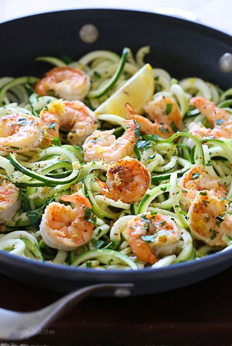 Shrimp Scampi Zoodles for Two Shrimp Scampi Zoodles, Veggie Noodles, Spiralizer Recipes, Zucchini Pasta, Shrimp Scampi, Skinny Taste Recipes, Food Tasting, Idee Pasto Sano, Seafood Dishes