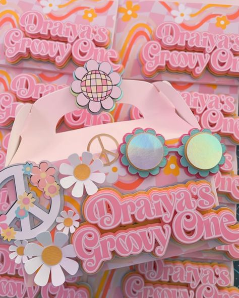 Groovy Favor Box Details 🌼☮️ #groovyfavors #groovyparty #groovybaby #groovybirthday #goodvibes #peace #retroparty #retrofavorbox #discofavorboxes Groovy Favors, Five Is A Vibe, Retro Party, May 21, Favor Boxes, Box Design, Design Store, Party Decor, Good Vibes