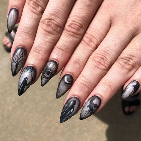 Occult Nails, Tattoo Skulls, Scary Nails, Look Halloween, Holloween Nails, Witch Nails, Horror Make-up, Halloween Acrylic Nails, Gothic Nails