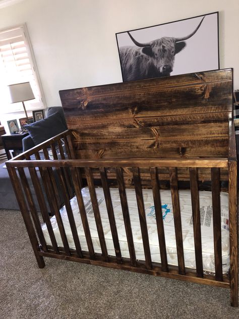 Wood Crib Nursery, Homemade Crib, Western Baby Nursery, Rustic Nursery Room Ideas, Rustic Baby Cribs, Country Baby Boy Nursery, Western Crib, Rustic Crib, Wooden Baby Crib