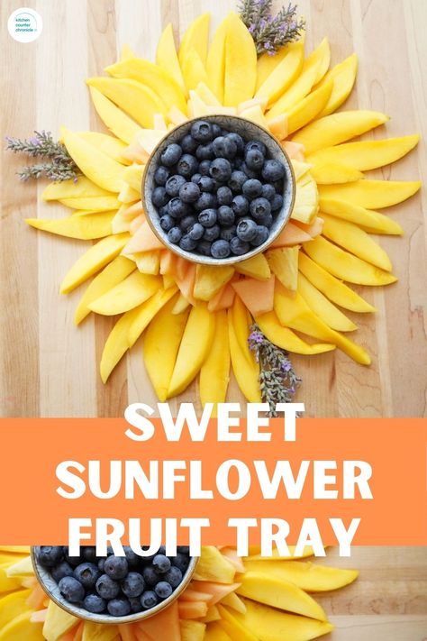 Make a sunny and sweet sunflower fruit tray to share with friends and family. Packed with the best seasonal fruit. The perfect dessert option. #sunflowerrecipe #fruittrays #fruittraysforparty #sunflowerfruittray Sunflower Fruit Tray, Fall Fruit Tray, Sunflower Party Theme, Halloween Veggie Tray, Fruit Tray Ideas, Kid Friendly Vegetarian Recipes, Christmas Vegetables, Fruit Trays, Sunflower Party