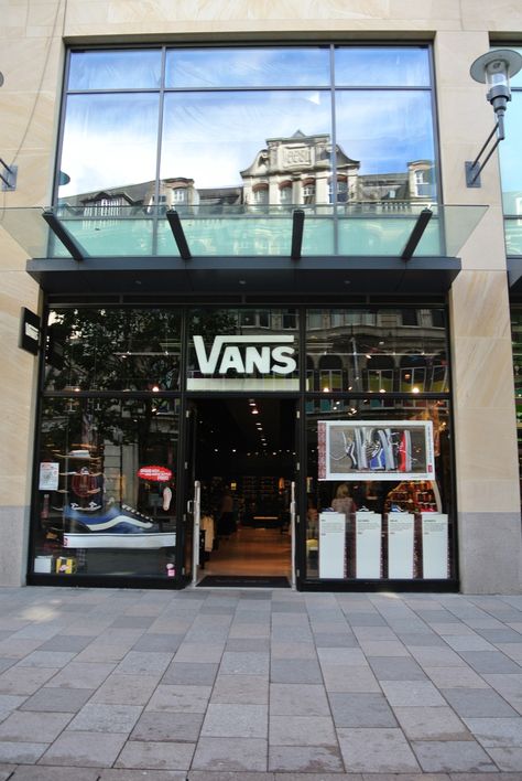 Vans Store - Cardiff Vans Skateboard, Window Display Design, Vans Store, Shop Front Signage, Shop House Ideas, Shop Window Design, Shop Front Design, Shop Front, Shop Window Displays