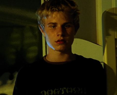 Mason Freeland, Thirteen Movie Aesthetic, Thirteen Movie, Ideal Man, Romantic Movies, Hair Inspo Color, Male Face, Movie Characters, Male Body