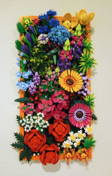 Lego Flower Wall Art Lego Flower Wall Display, Lego Flower Display Ideas, Lego Flowers Display, Lego Flower Display, Lego Flower Wall, Lego Botanical, Lego Flowers Diy, Lego Plants, How To Display Lego Sets