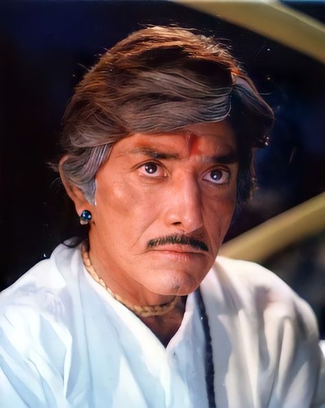 Raaj Kumar Raaj Kumar, Actor Bollywood, Wattpad Cover Template, Peaky Blinders Wallpaper, Mother India, Bollywood Photos, Face Pictures, Vintage Bollywood, Wattpad Covers