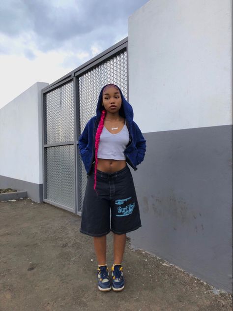 Baggy Shorts Outfit Street Styles, Obx Wardrobe, Baggy Shorts Outfit, Girl Streetwear, Inspo Fits, Fits Streetwear, Drip Drip, Baggy Shorts, Baggy Clothes