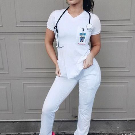 White Scrubs Nurse Pinning, Nurse Uniform Modern White, Nurse Uniform Modern, Nurses Uniform Modern, Nurse Pinning, White Scrubs, Pinning Ceremony, Nurse Inspiration, Nursing Pins