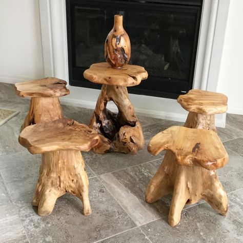 Rustic Farmhouse Decor Diy, Stump Side Table, Unique Accent Tables, Tree Stump Side Table, Mushroom Stool, Wood Stumps, Stool Side Table, Chainsaw Carvings, Wood Carving Ideas