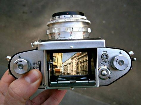 Splendid view through top view-finder! Beauty of EXA! View Finder, Classic Photography, Photography Gear, Vintage Cameras, Young And Beautiful, Top View, Dresden, Cameras, Gentleman