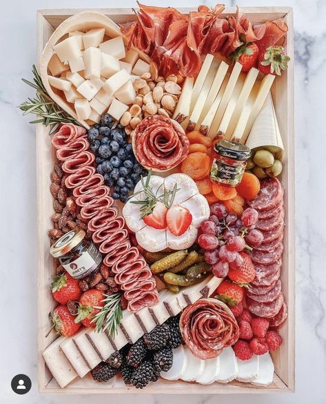 Salami Rose, Picnic Date Food, Charcuterie Board Meats, Maraschino Cherries, Buzzfeed Tasty, Paris Vibes, Toronto Food, Charcuterie Inspiration, Charcuterie Platter