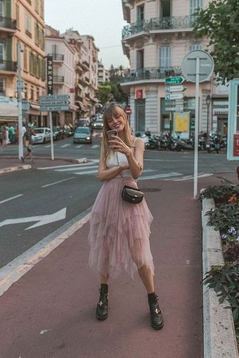 What Can I Wear With Tulle Skirts Right Now 2022 Tulle Skirt With Boots, Tulle Skirt Outfit Casual Street Style, Tulle Skirt Outfits Casual, Blush Tulle Skirt, Tulle Outfit, Tulle Skirts Outfit, Pink Tulle Skirt, Tulle Long Skirt, Tulle Skirts