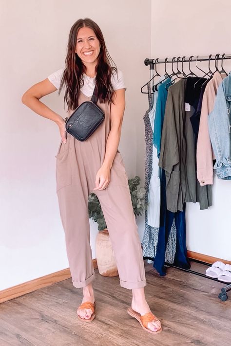 Jumpsuit Spring Outfit, Outdoor Summer Outfits For Women, Mom Jumpsuit Outfit, Mom Romper Outfit, Amazon Jumpsuit Outfit, Amazon Mom Outfits, Styling Rompers, Free People Jumpsuit Outfit, Casual Rompers Outfit