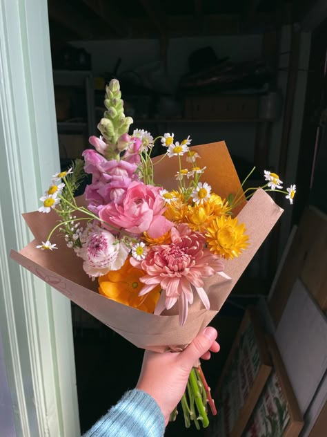 Romance Booktok, Boquette Flowers, Nothing But Flowers, Flower Therapy, Beautiful Bouquet Of Flowers, Flower Farm, Beautiful Bouquet, Summer Flowers, Love Flowers