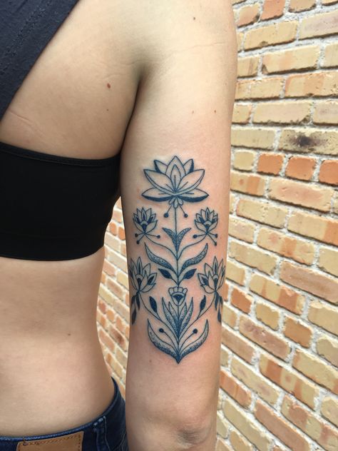 Tattoo Ideas Female Powerful, Folk Art Style Tattoo, Scandinavian Floral Tattoo, Polish Tattoos For Women, Plant Tattoo Drawing, Filler Tattoos For Sleeve, Scandinavian Tattoo Ideas, Folky Tattoos, Folk Style Tattoo