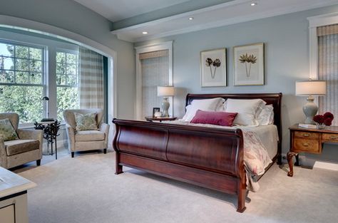 soft blue bedroom and dark wood Cherry Wood Bedroom, Dark Bedroom Furniture, Bedroom Paint Colors Master, Kitchen Ikea, Beautiful Bedrooms Master, Sleigh Bed, Dark Furniture, Bedroom Color Schemes, Bedroom Paint Colors