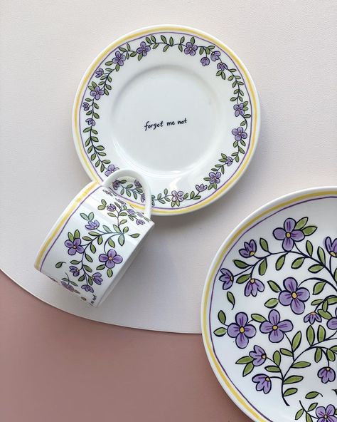 Twig New York on Instagram: “Happy Tuesday 💜 . . . ft. Forget Me Not cup and saucer #collab with @mollyhatch - #forgetmenot #twignewyork #setthetable #twigny…” Food Room, Diy Pottery Painting, Painted Ceramics, Yellow Border, 21 Birthday, Boho Beautiful, Coffee Serving, China Set, Ceramic Platters