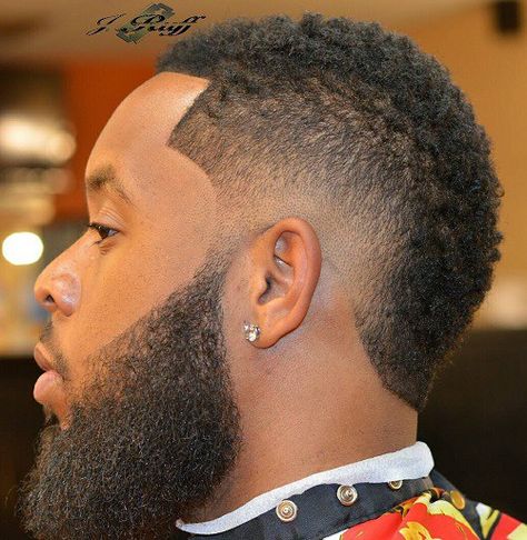 Fade Haircut Black Men Fade Haircut Black Men, Black Male Hairstyles, Black Man Haircut Fade, Mohawk For Men, Waves Hairstyle Men, Black Boys Haircuts, Hair Myth, Male Hairstyles, Black Hair Cuts