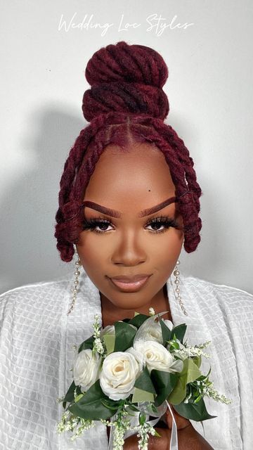 Loc Bun Hairstyles, Bridal Dreadlock Hairstyles, Loc Wedding Hairstyles Brides, Wedding Dreadlocks, Classy Loc Styles, Petal Bun Locs, Loc Baddie, Loc Wedding Hairstyles, Wedding Locs