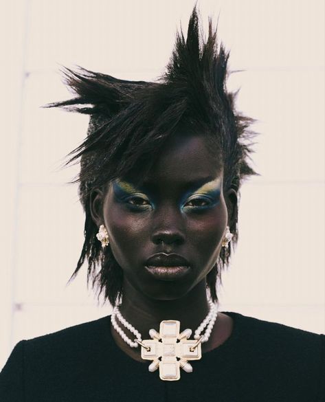 Afro Punk Hairstyles, Afro Punk Fashion, Punk Makeup, Afro Style, Editorial Hair, Punk Hair, Beauty Shoot, Afro Punk, Hair Reference