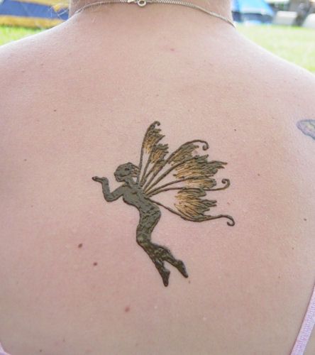 Little fairy henna Mythical Tattoos, Mehendi Designs For Kids, Cute Henna Tattoos, Palm Mehndi Design, Henna Inspired Tattoos, Cute Henna, Fairy Tattoo Designs, Simple Henna Tattoo, Mehndi Designs For Kids