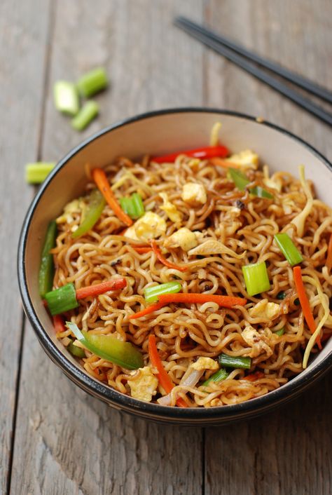 Maggi Noodles, Maggi Recipes, Sandwhich Recipes, Indian Cooking Recipes, Desi Food, Tasty Bites, Indian Food Recipes Vegetarian, Indian Cooking, Tea Recipes