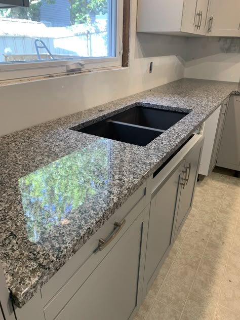 New Caledonia Granite Kitchen, Granite Kitchen Countertops Colors, Dark Granite Countertops Kitchen, Kitchen Countertops Granite Colors, Luna Pearl Granite, Caledonia Granite, Kitchen Granite Countertops, Grey Granite Countertops, Kitchen Sink Remodel