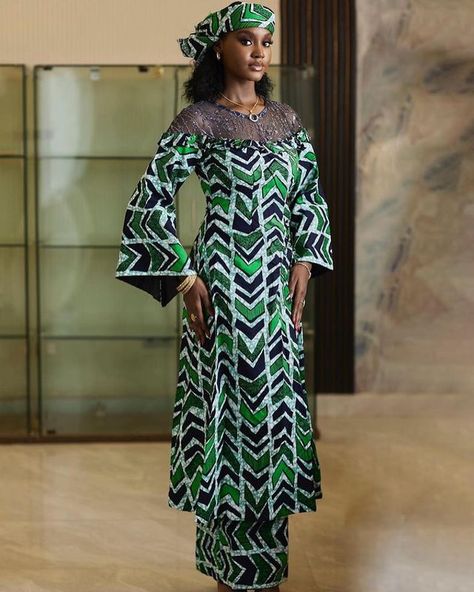 All Posts • Instagram Boubou Styles For Women, Kaftan Styles, Bubu Gown Styles, Classy Short Dresses, Modest Dresses Fashion, 2piece Outfits, African Print Dress Ankara, Chic Dress Classy, Lace Gown Styles